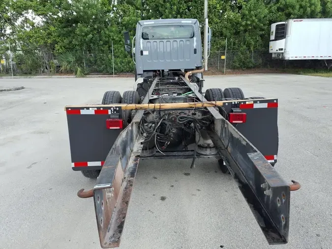 2019 FREIGHTLINER M2 106