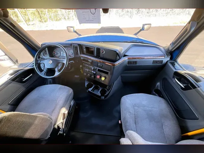 2022 INT LT625 6x4