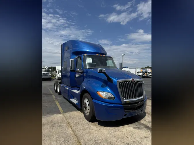 2020 International LT625