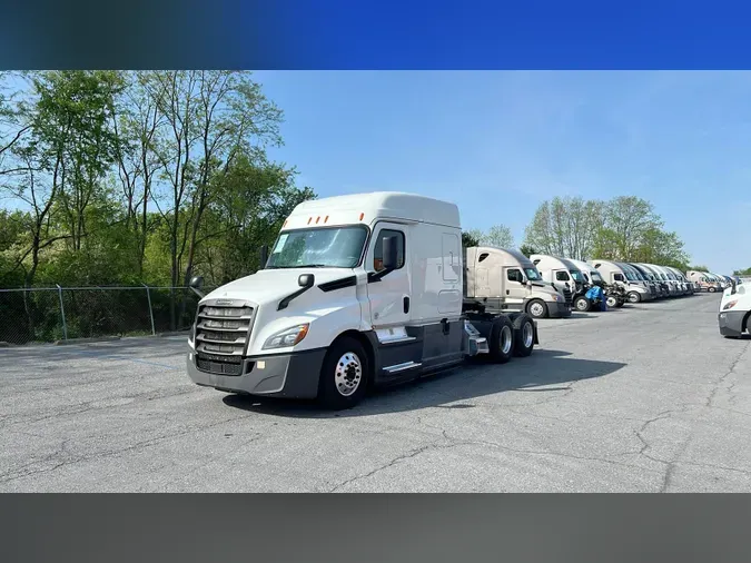 2020 Freightliner Cascadia