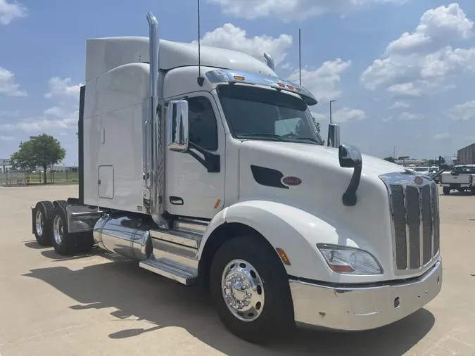 2022 Peterbilt 579