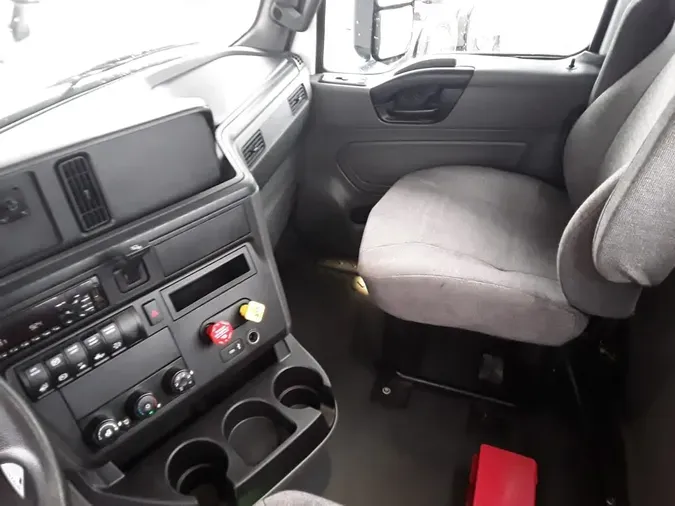 2019 NAVISTAR INTERNATIONAL RH613 DAYCAB S/A