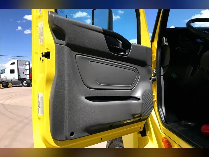 2023 INT LT625 6X4