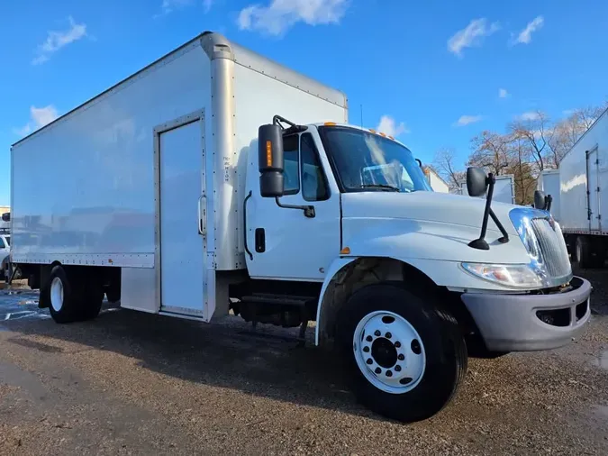 2019 NAVISTAR INTERNATIONAL 4300 SBA