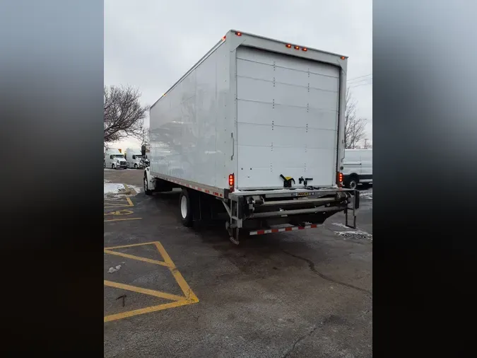 2020 FREIGHTLINER/MERCEDES M2 106