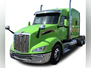 2023 Peterbilt 579