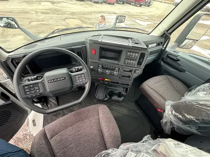 2027 MACK ANTHEM 64Tbcc9b1d3c65945563a030ae235602500