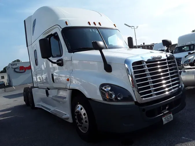 2019 FREIGHTLINER/MERCEDES CASCADIA 125