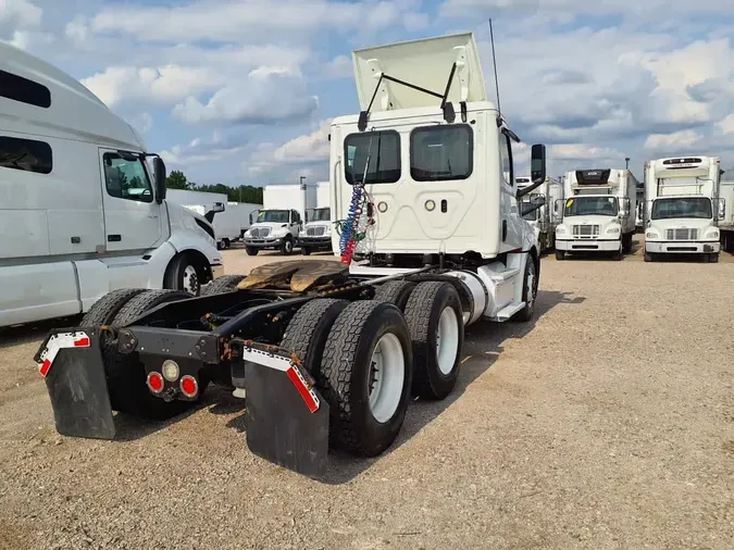 2019 FREIGHTLINER NEW CASCADIA PX12664