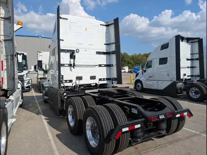 2026 VOLVO VNL64T860bcd01356911606aaac31b5a44430bab1