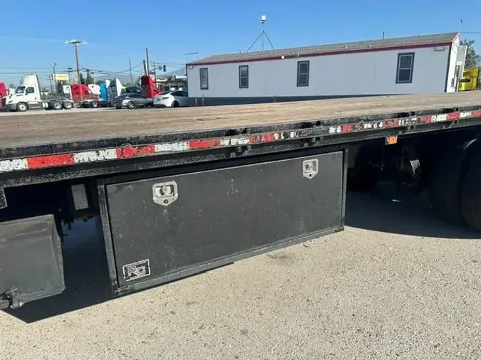 2019 Freightliner Business Class M2 106
