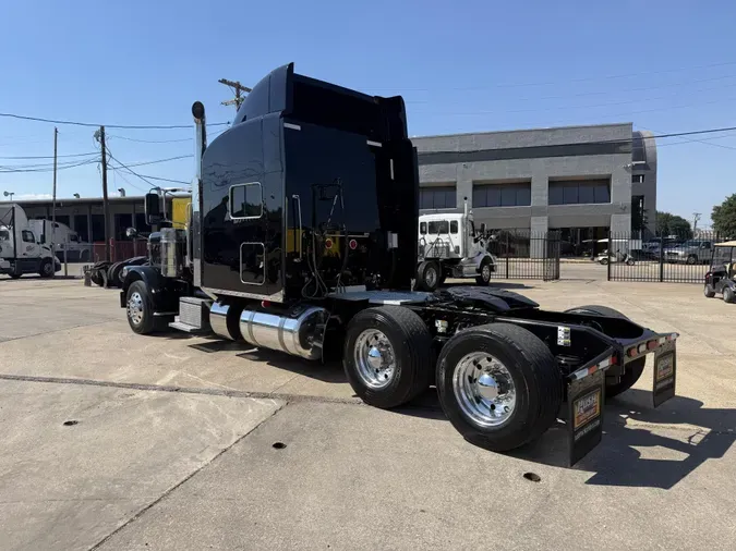 2022 Peterbilt 389bcd24d4aaff9d8e6cad9ba9219bbaa8d