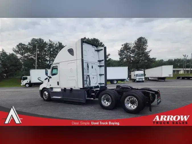 2020 FREIGHTLINER CA126