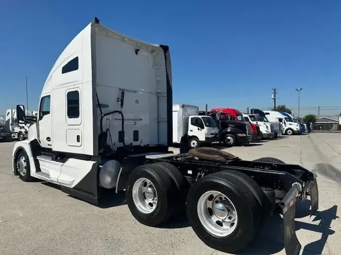2023 Kenworth T680