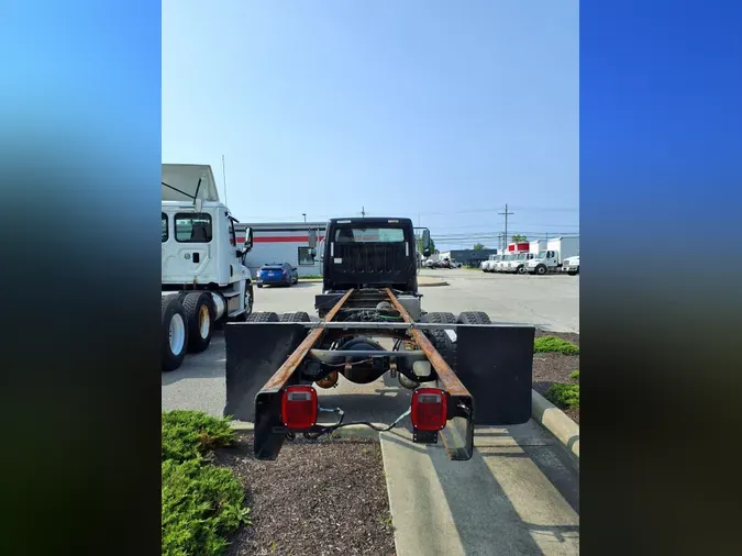 2019 FREIGHTLINER M2 106