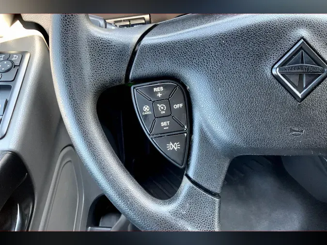 2021 INT LT625 6x4