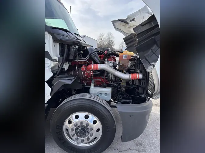 2021 International LT625