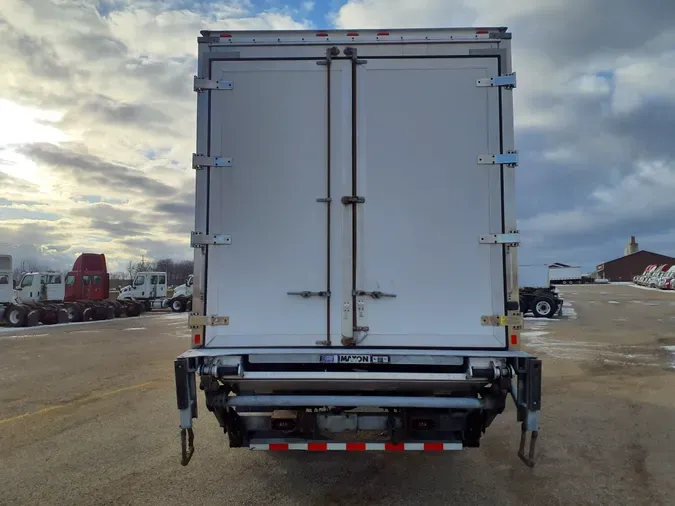 2018 FREIGHTLINER/MERCEDES M2 106