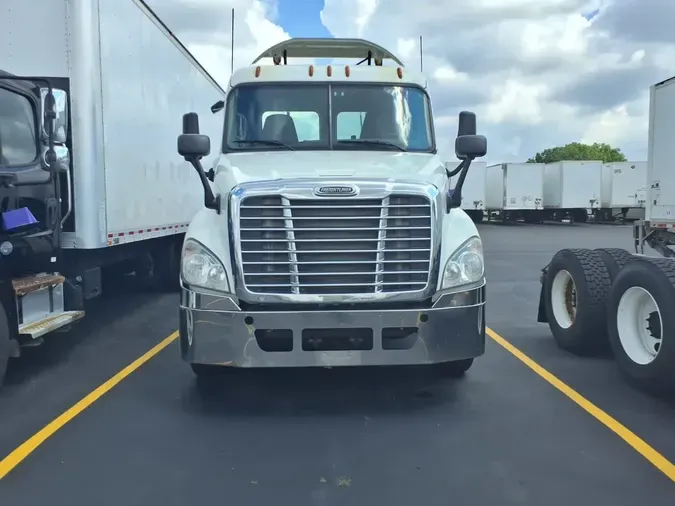 2016 FREIGHTLINER CASCADIA 125