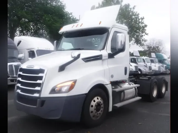 2020 FREIGHTLINER NEW CASCADIA PX12664bce62f36bb26343eef704fff6e49e352
