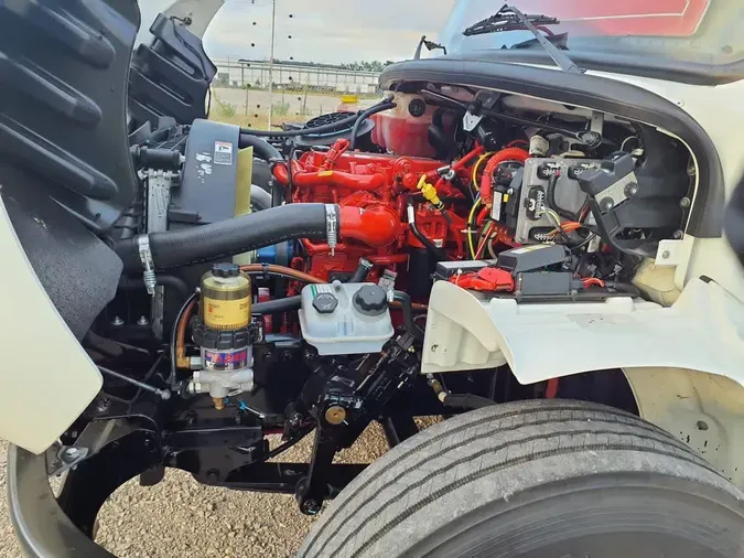 2020 FREIGHTLINER M2 106
