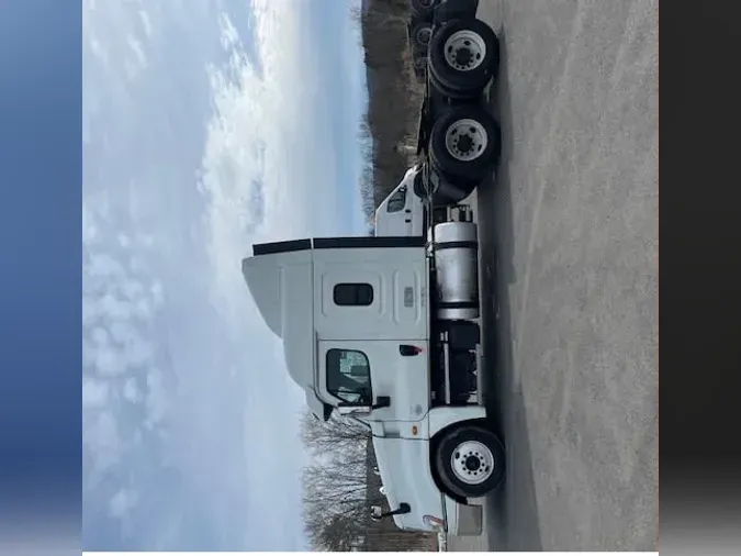 2019 FREIGHTLINER/MERCEDES CASCADIA 125