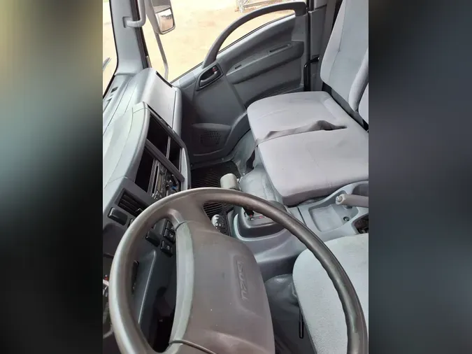 2018 ISUZU NRR