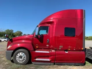 2018 INTERNATIONAL LT