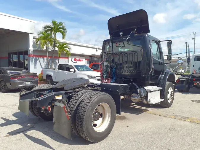 2017 FREIGHTLINER/MERCEDES M2 106