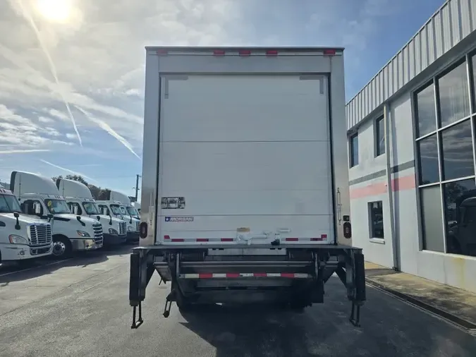 2018 FREIGHTLINER/MERCEDES M2 106