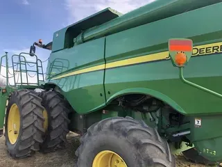 2013 John Deere S680