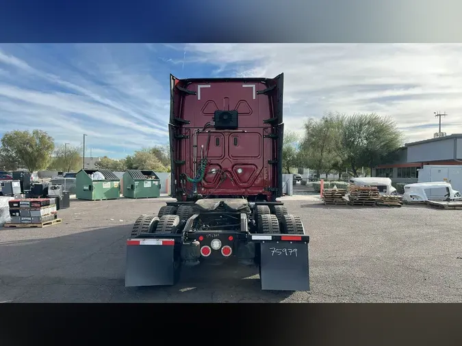 2024 Freightliner Cascadiabcf22820008481d1c3d2a489d5a634e8