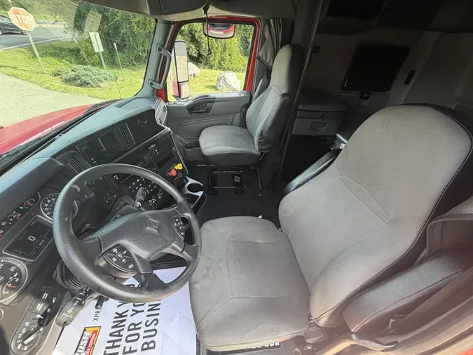 2019 International LT625