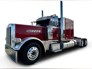 2021 Peterbilt 389