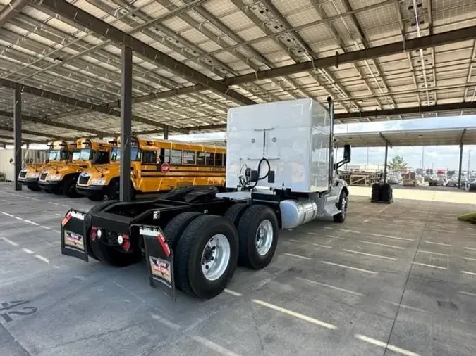 2017 Peterbilt 579