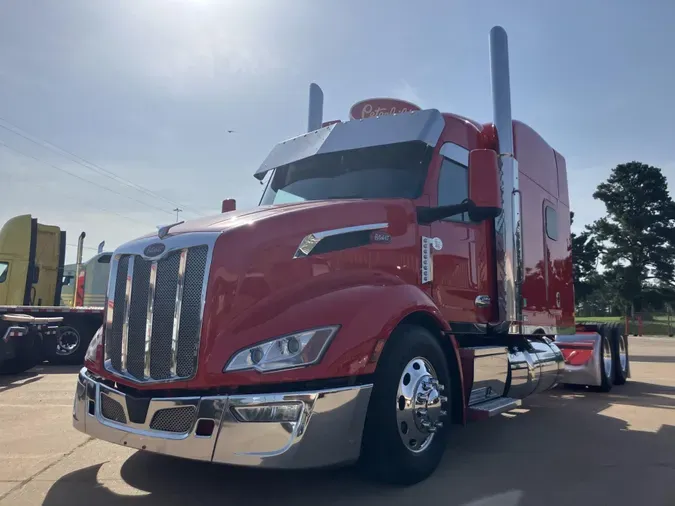 2023 Peterbilt 579
