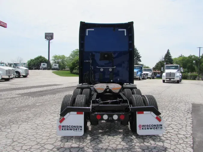 2022 Kenworth T680