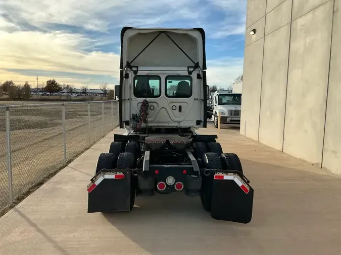 2019 FREIGHTLINER/MERCEDES CASCADIA 125bd022bbd8df9f4a438c449de23617d70