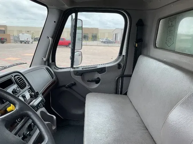 2018 Freightliner M2