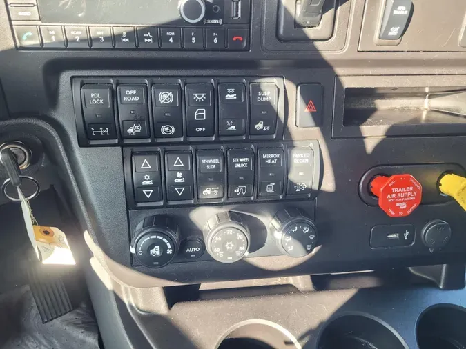 2023 International LT625