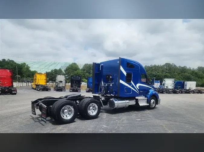 2021 KENWORTH T680