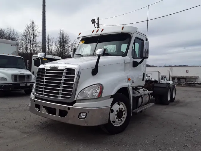 2016 FREIGHTLINER/MERCEDES CASCADIA 125bd087c13872c01193dc1fd19d57e2eb8