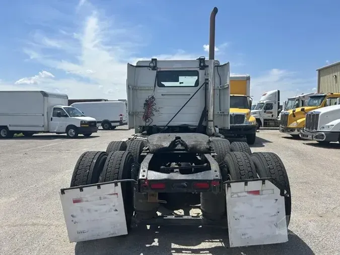 2012 VOLVO VNL64T300