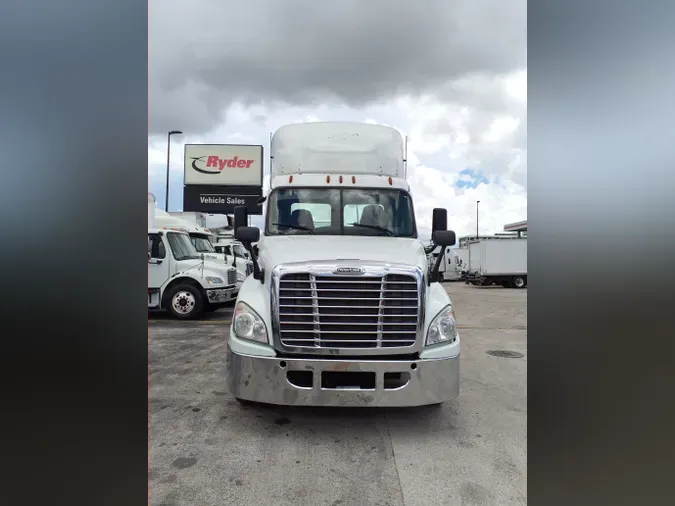 2017 FREIGHTLINER/MERCEDES CASCADIA 125