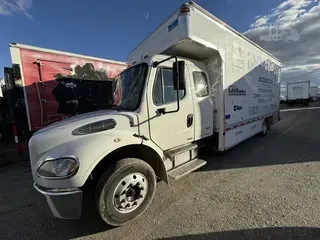 2011 FREIGHTLINER BUSINESS CLASS M2 106
