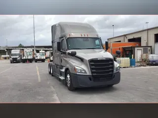 2023 Freightliner Cascadia