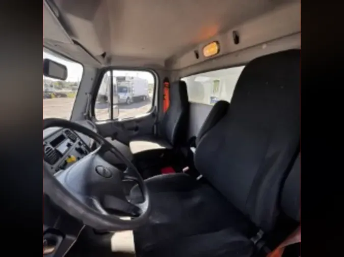 2019 FREIGHTLINER M2 106bd14759847a573df209e26968df41a8d