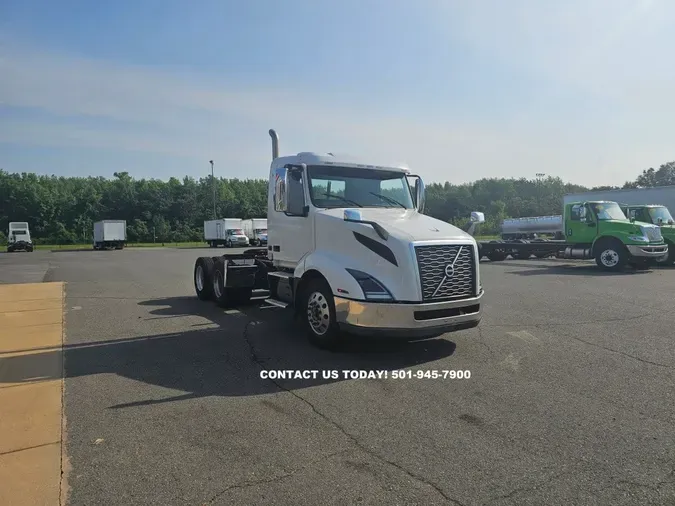 2019 VOLVO VNL64T-300