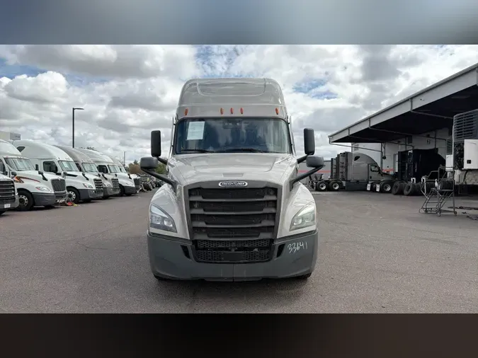 2025 Freightliner Cascadia 126bd192db6d4973f601a8cef3a8b087e46