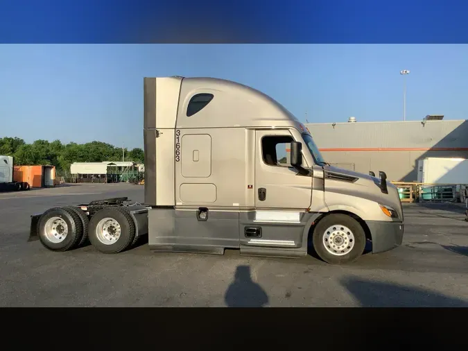 2024 Freightliner Cascadia 126